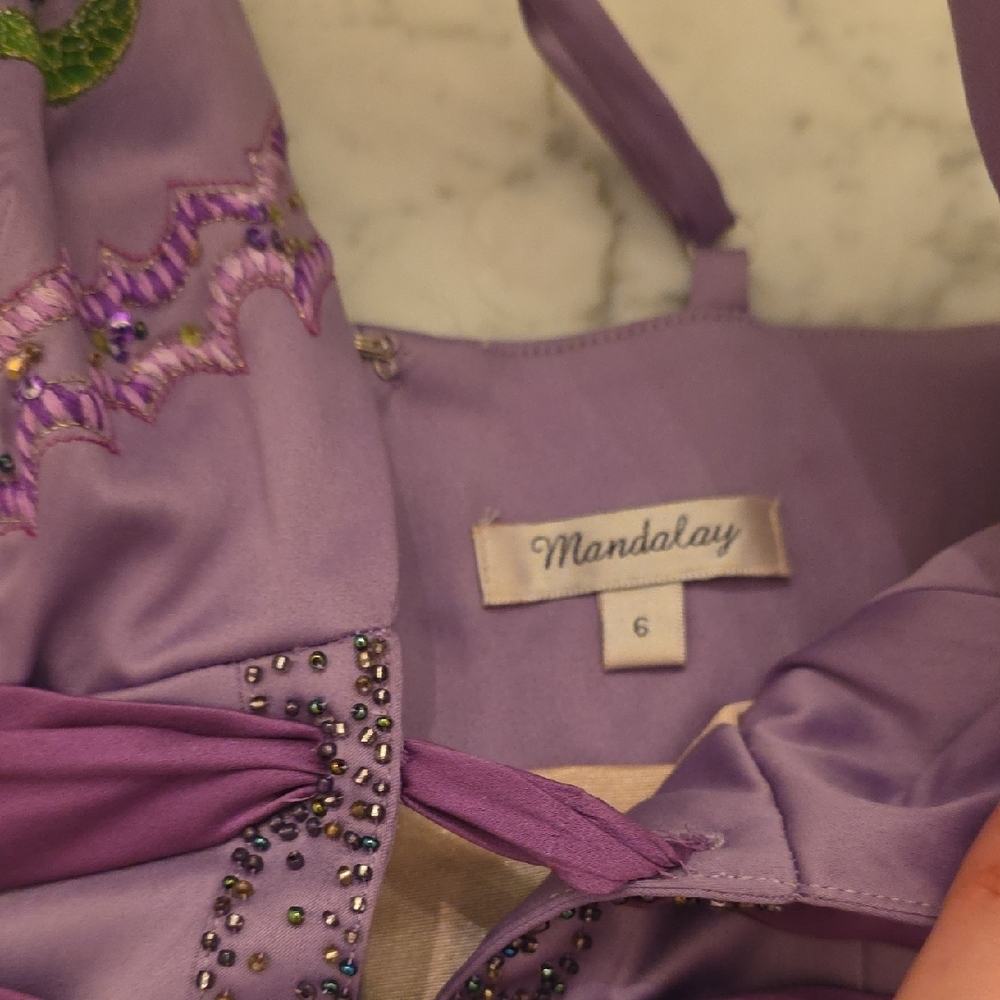 Purple Strappy Embroidered Tank Top - Picture 2 of 3